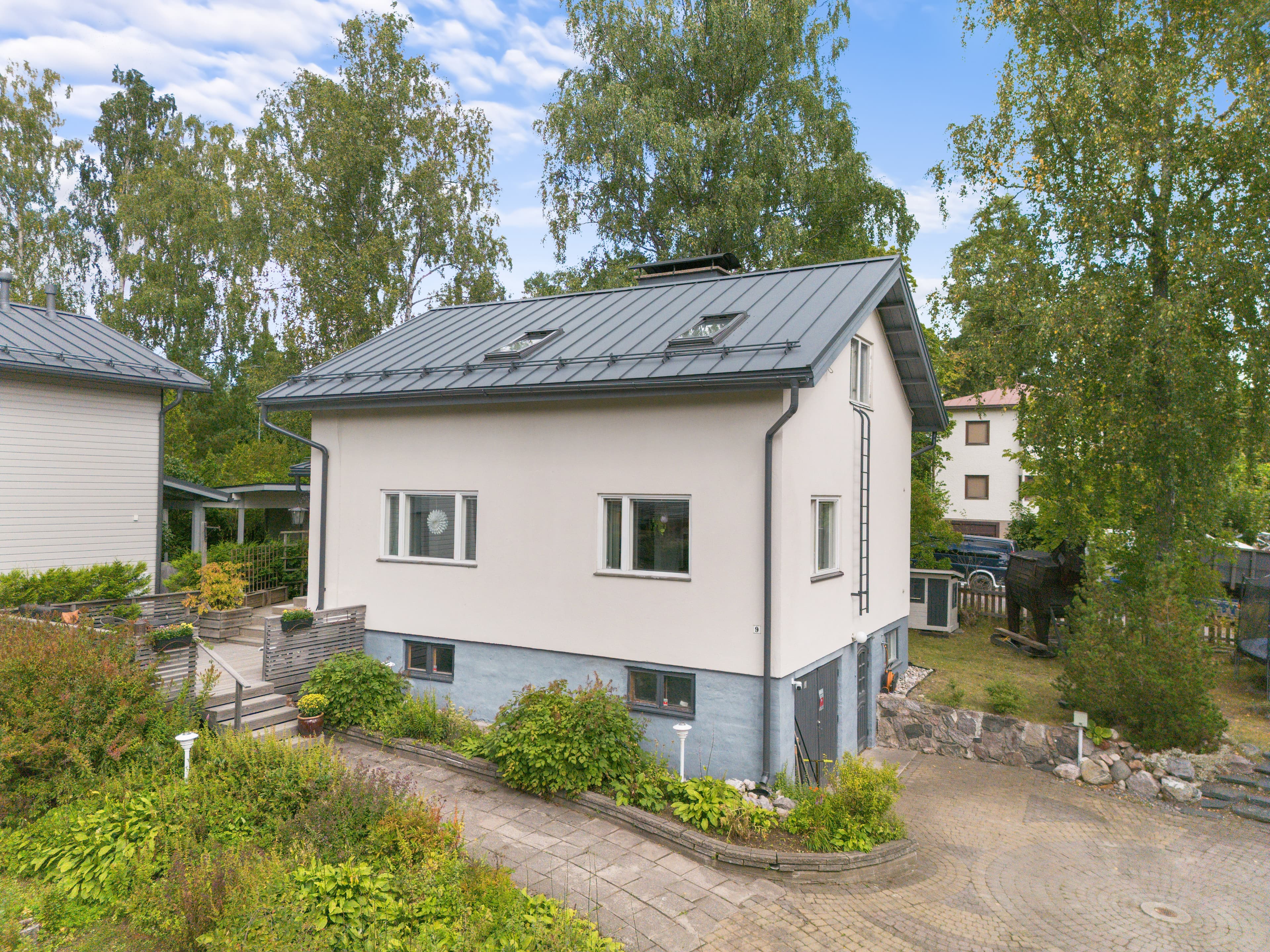 Kiviportintie 9, Helsinki