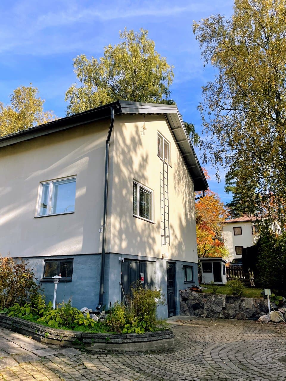 Kiviportintie 9, Helsinki