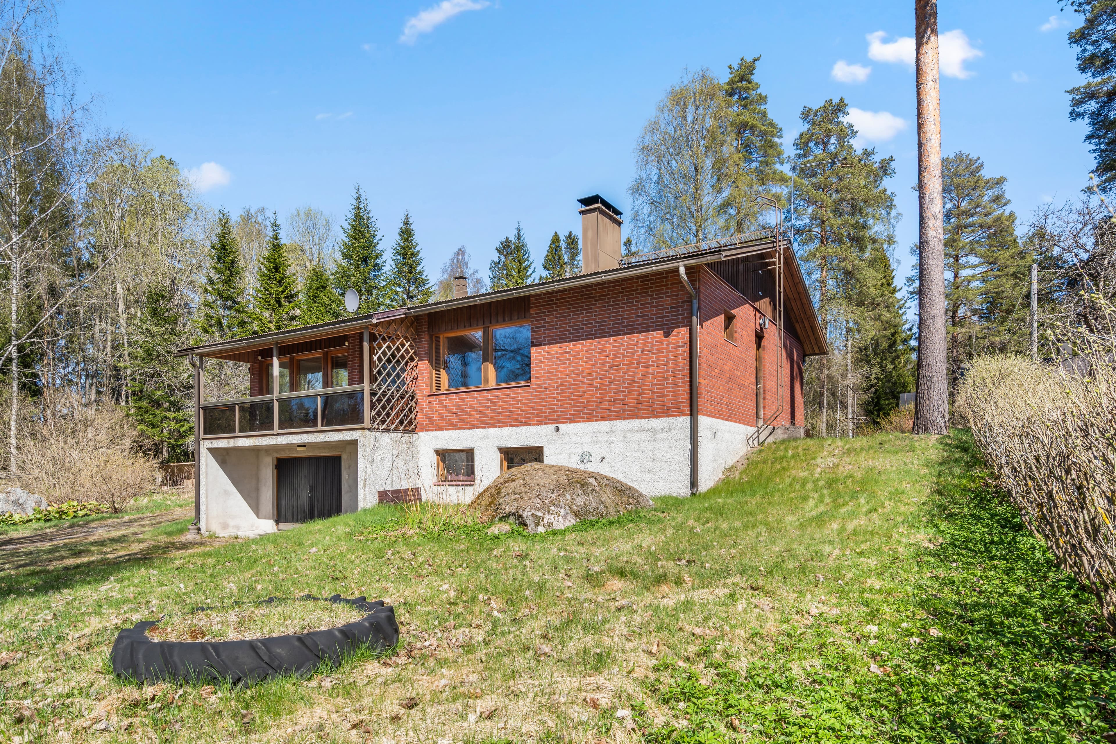 Miljoonatie 16, Urjala