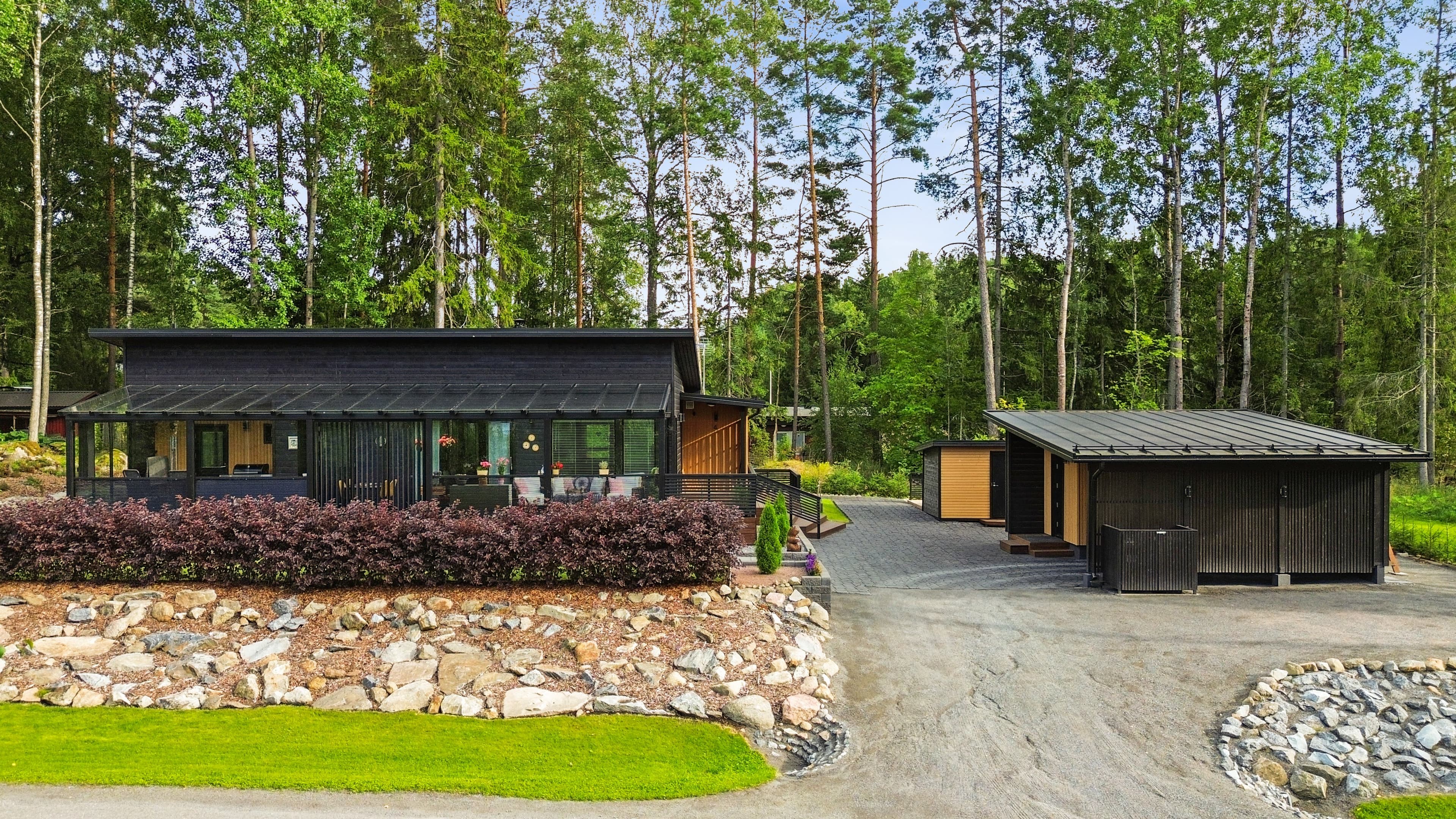 Ahertajankuja 4, Valkeakoski