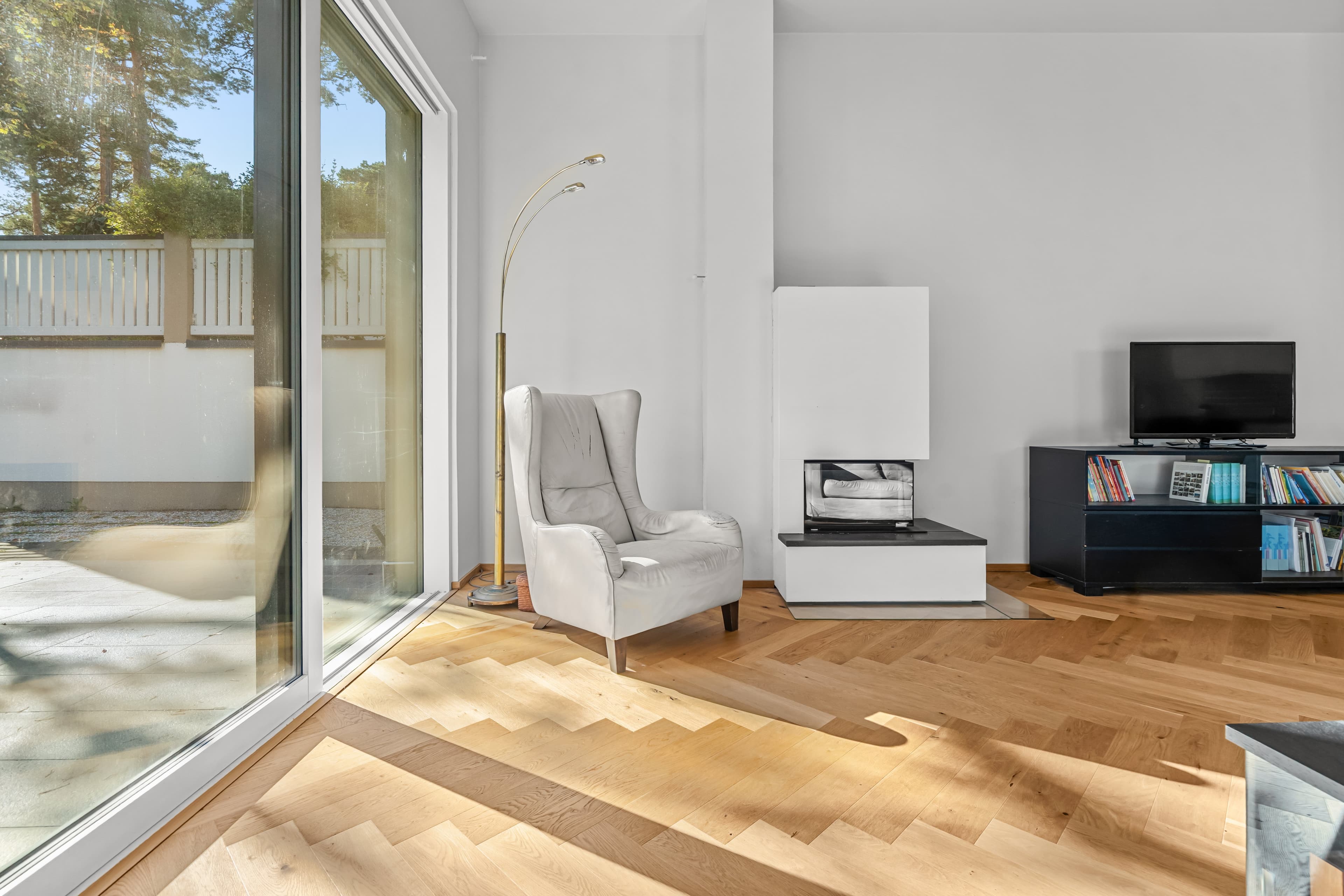 Vuorineuvoksentie 8, Helsinki