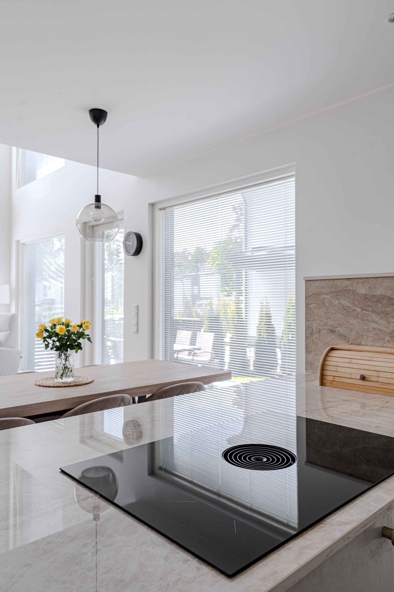 Dekton kivitasot.