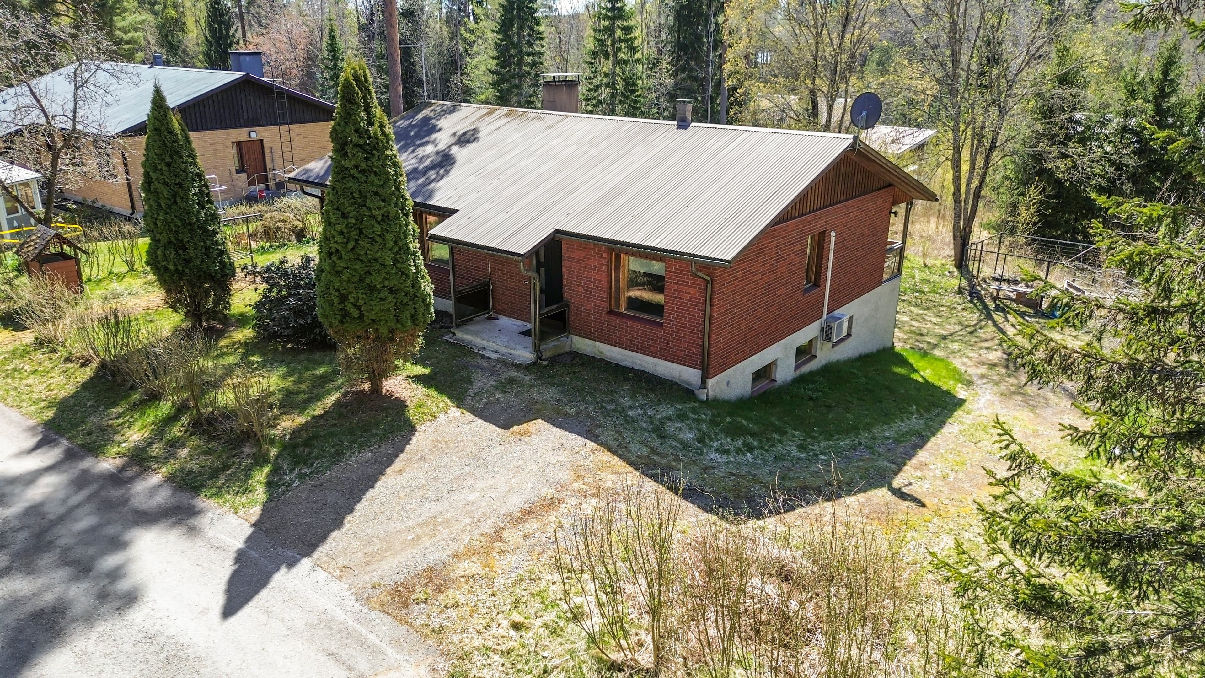 Miljoonatie 16, Urjala