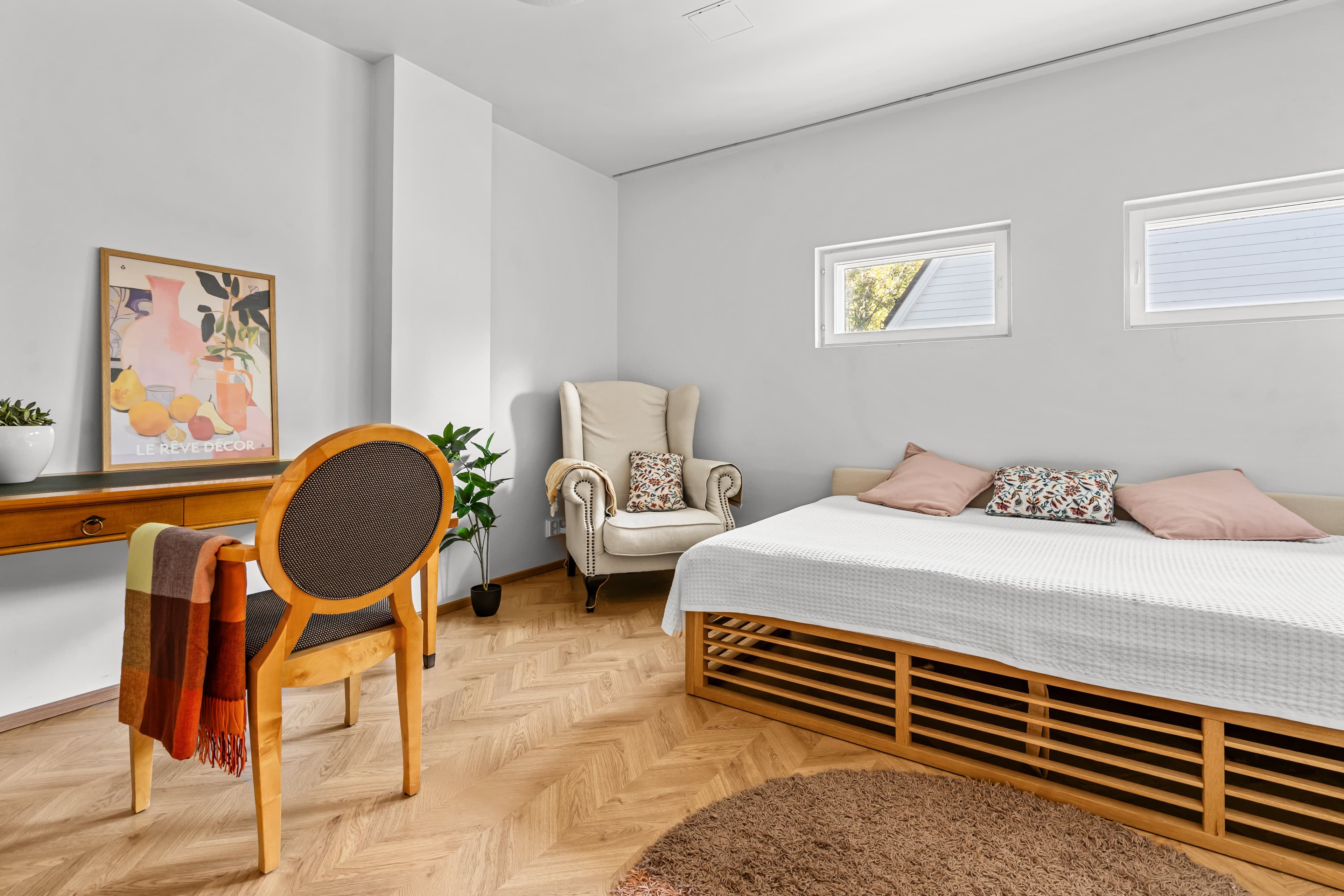 Vuorineuvoksentie 8, Helsinki